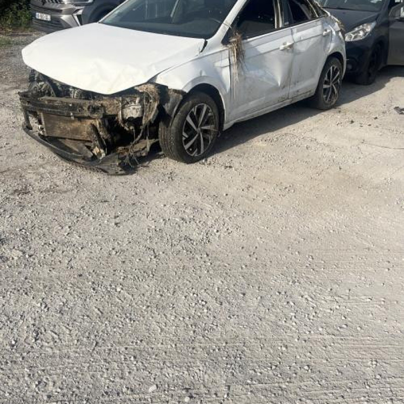 Vitre arriere droit VOLKSWAGEN POLO 6 Photo n°5