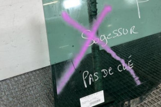 Vitre arriere gauche VOLKSWAGEN TIGUAN 1