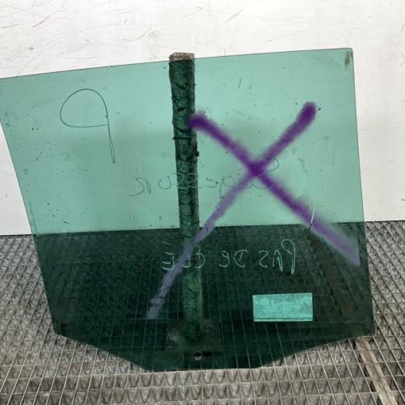 Vitre arriere gauche VOLKSWAGEN TIGUAN 1 Photo n°4