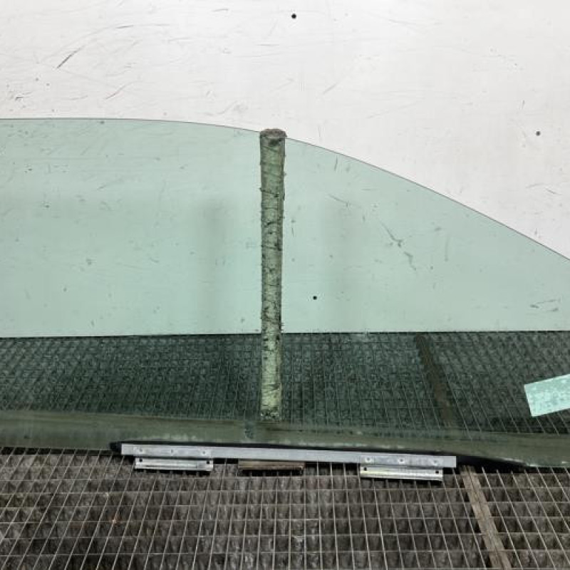 Vitre avant gauche RENAULT TWINGO 1 Photo n°4