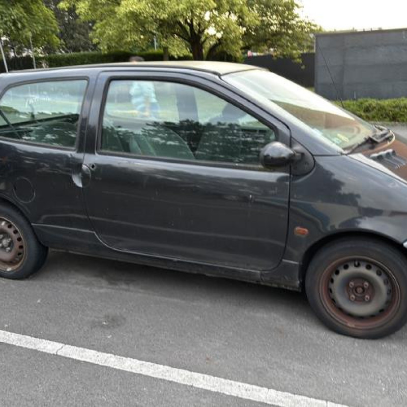 Vitre avant gauche RENAULT TWINGO 1 Photo n°6