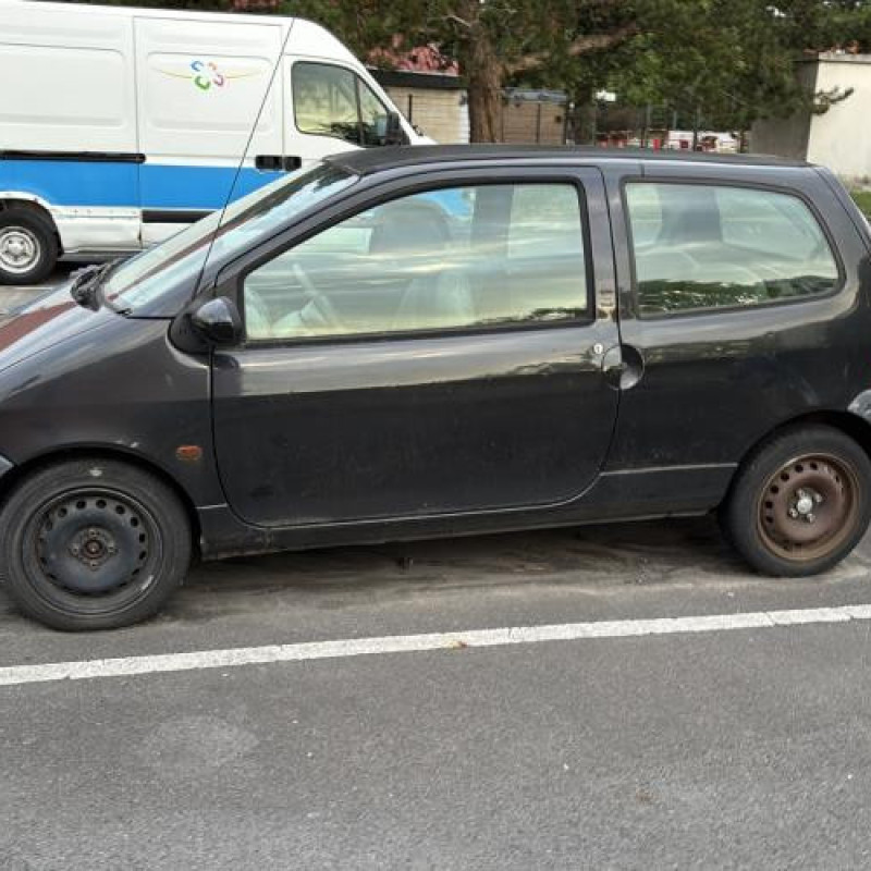 Vitre avant gauche RENAULT TWINGO 1 Photo n°7