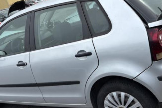 Vitre arriere gauche VOLKSWAGEN POLO 4