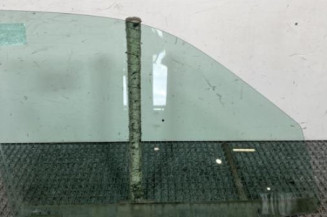 Vitre avant gauche RENAULT CLIO 2