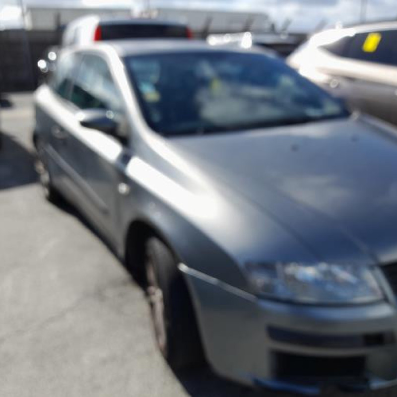 Vitre avant gauche FIAT STILO Photo n°6