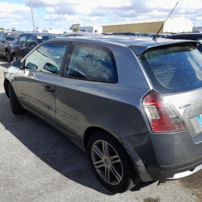 Vitre avant gauche FIAT STILO Photo n°9