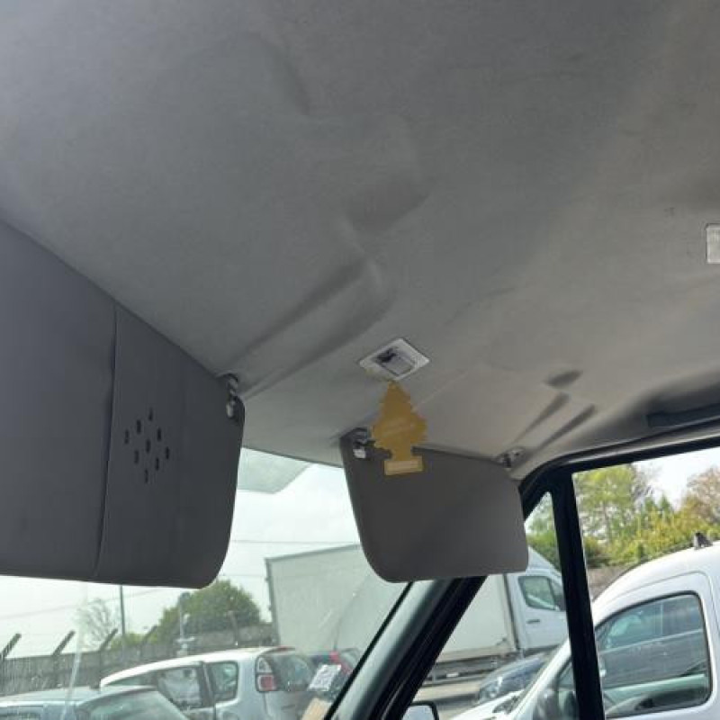 Vitre avant gauche FORD TRANSIT 4 Photo n°17