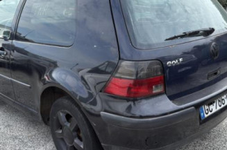 Vitre avant droit VOLKSWAGEN GOLF 4