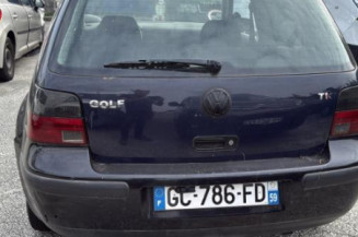 Vitre avant gauche VOLKSWAGEN GOLF 4