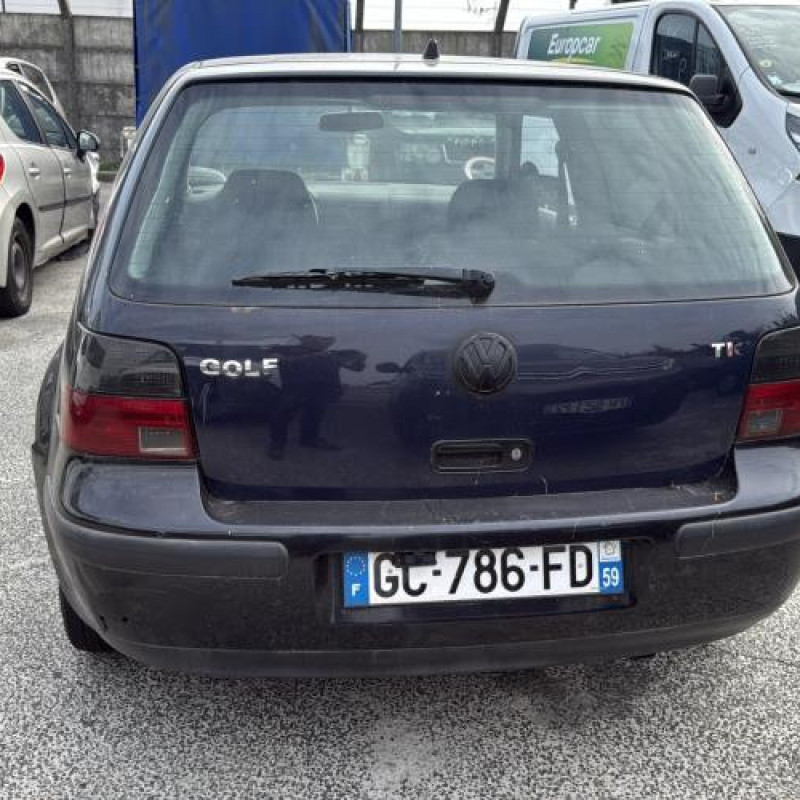 Vitre avant gauche VOLKSWAGEN GOLF 4 Photo n°9