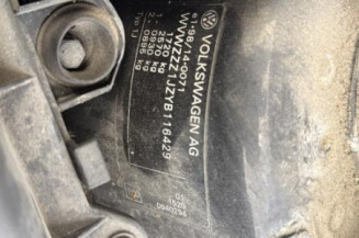 Vitre avant gauche VOLKSWAGEN GOLF 4