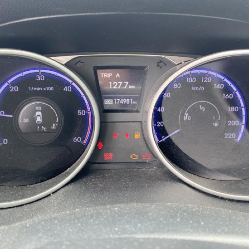 Feu arriere secondaire droit (feux) HYUNDAI IX 35 Photo n°6
