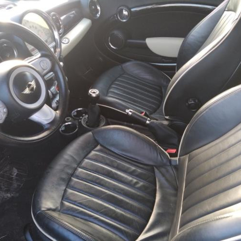 Custode arriere gauche MINI MINI 2 R57 Photo n°9