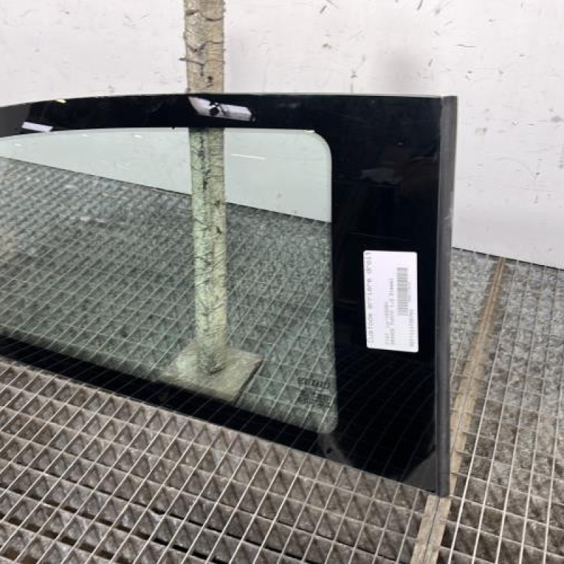 Custode arriere droit FIAT GRANDE PUNTO Photo n°3