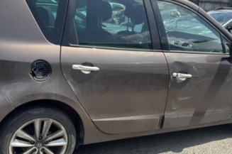Reservoir essence RENAULT SCENIC 3