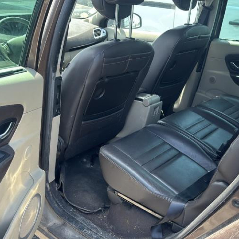 Reservoir essence RENAULT SCENIC 3 Photo n°10