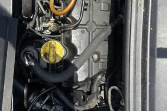 Reservoir essence RENAULT SCENIC 3