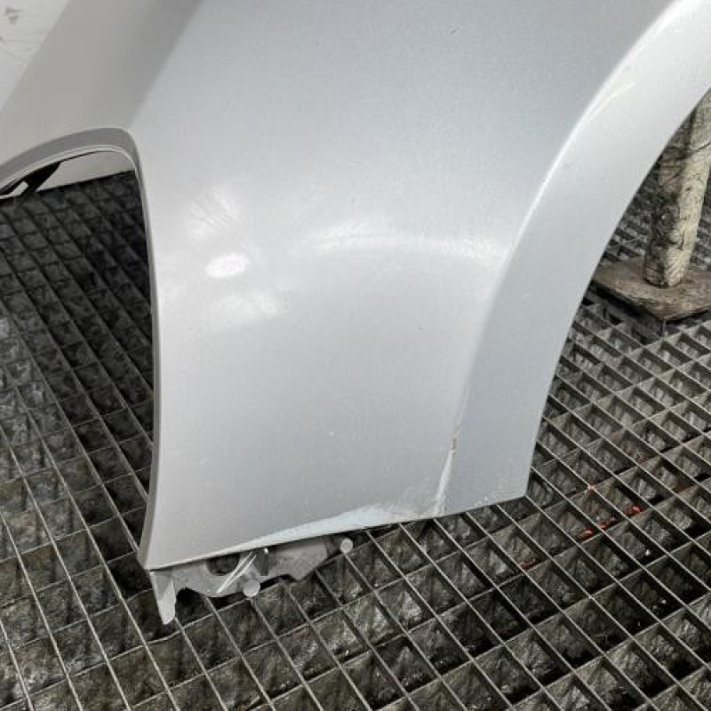 Aile avant gauche RENAULT CLIO 3 Photo n°2