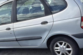 Aile avant droit RENAULT SCENIC 1
