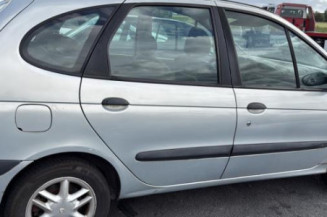 Aile avant droit RENAULT SCENIC 1