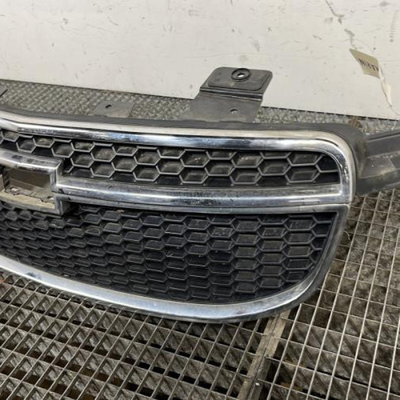 Calandre CHEVROLET ORLANDO Photo n°3