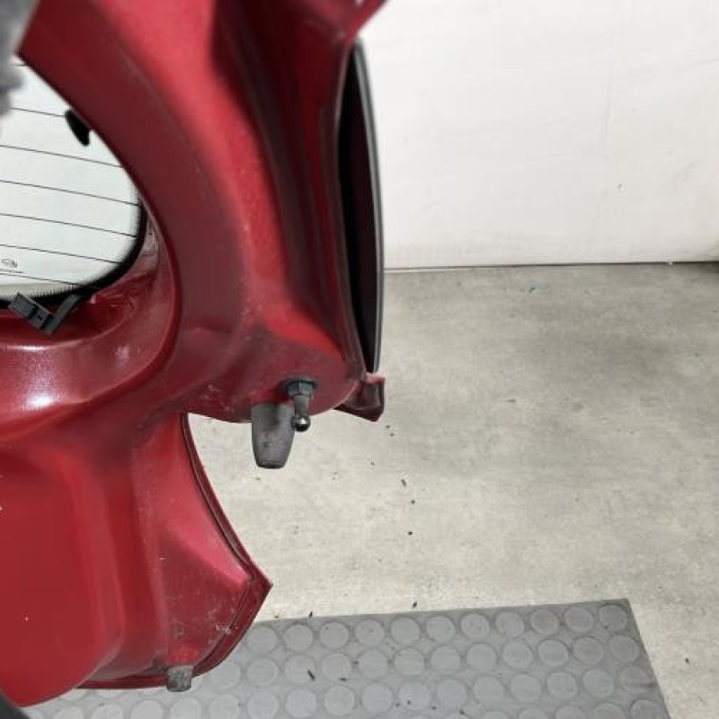 Malle/Hayon arriere HYUNDAI I 10 2 Photo n°8