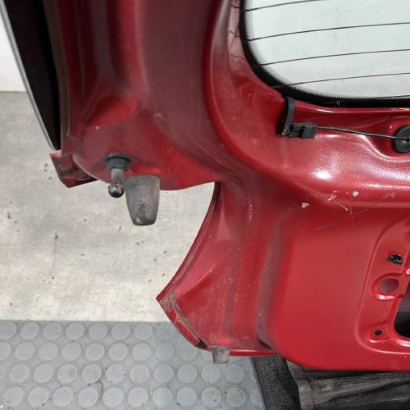 Malle/Hayon arriere HYUNDAI I 10 2 Photo n°9