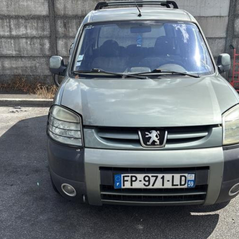Capot PEUGEOT PARTNER 1 Photo n°17