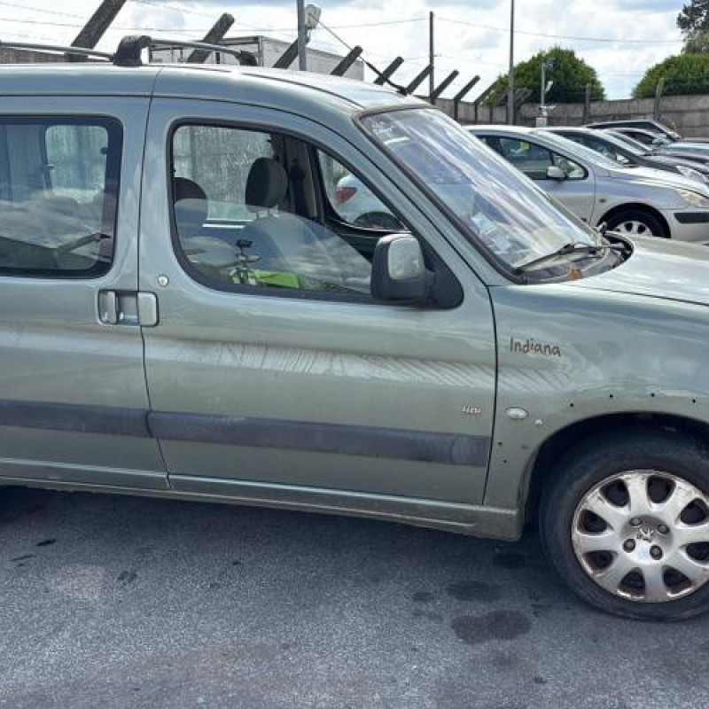 Malle/Hayon arriere PEUGEOT PARTNER 1 Photo n°20