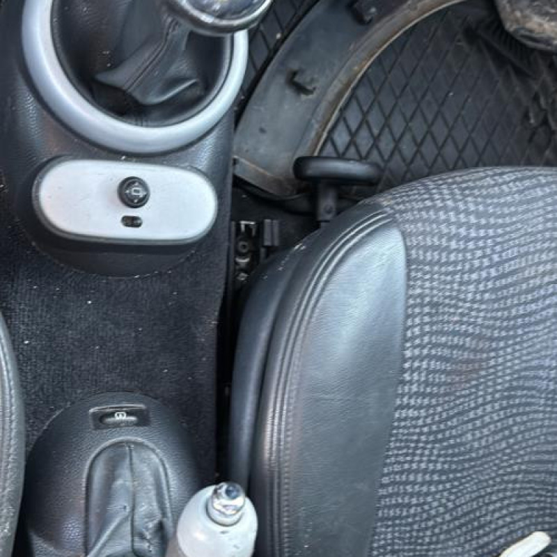 Pare choc arriere MINI MINI 1 R50/R53 Photo n°20