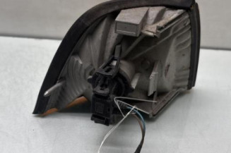 Optique avant secondaire gauche (feux)(clignotant) BMW SERIE 3 E36