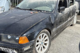 Optique avant secondaire gauche (feux)(clignotant) BMW SERIE 3 E36