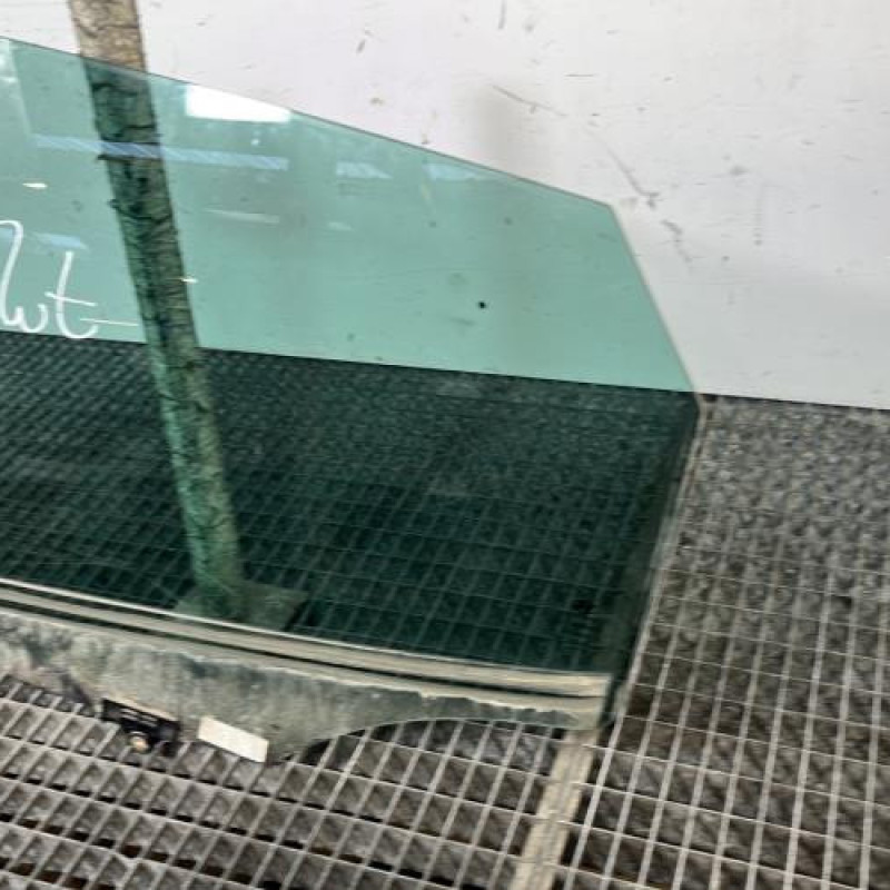 Vitre arriere gauche HYUNDAI IX 35 Photo n°3
