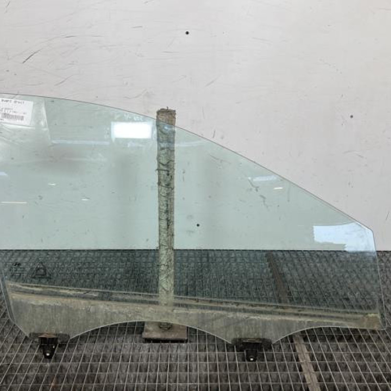 Vitre avant droit HYUNDAI IX 35 Photo n°1