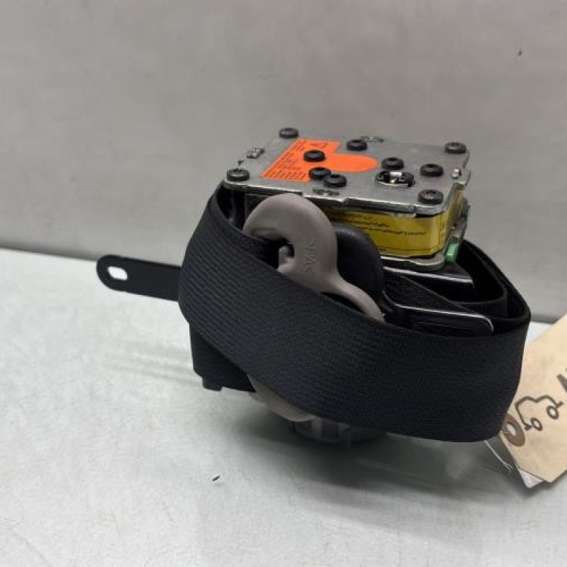 Pretensionneur de ceinture avant droit TOYOTA YARIS 2 Photo n°4