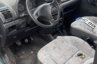 Poignee interieur avant gauche PEUGEOT PARTNER 1