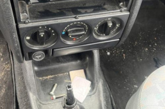 Poignee interieur avant gauche PEUGEOT PARTNER 1