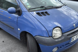 Pare boue avant droit RENAULT TWINGO 1