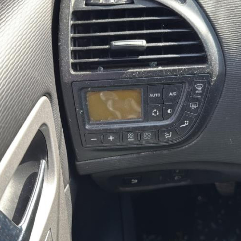 Bouton de coffre CITROEN C4 PICASSO 1 Photo n°20