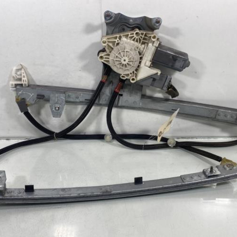 Leve vitre electrique avant gauche CITROEN XSARA PICASSO Photo n°1