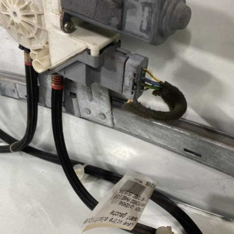 Leve vitre electrique avant gauche CITROEN XSARA PICASSO Photo n°6