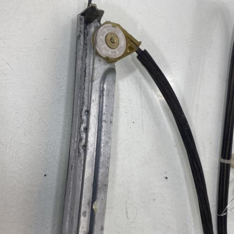 Leve vitre electrique avant gauche CITROEN XSARA PICASSO Photo n°9