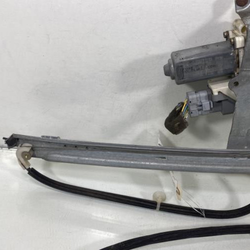 Leve vitre electrique avant gauche CITROEN XSARA PICASSO Photo n°10