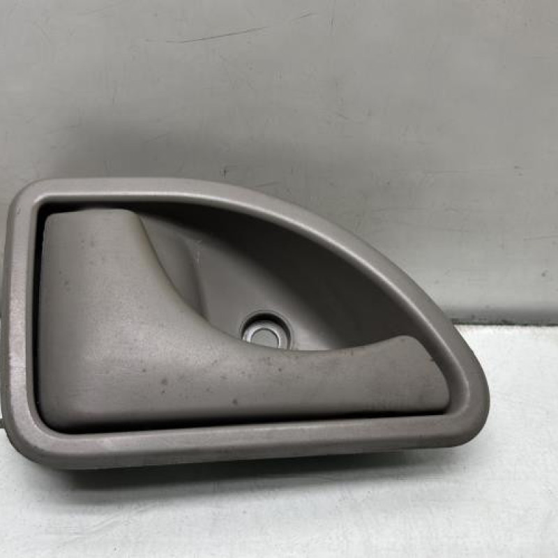 Poignee interieur avant gauche RENAULT KANGOO 1 Photo n°1