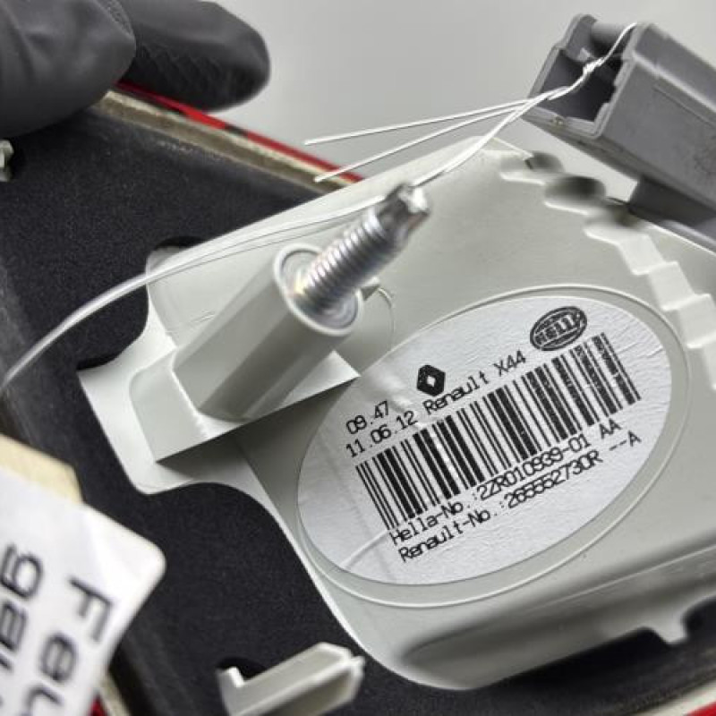 Feu arriere secondaire gauche (feux) RENAULT TWINGO 2 Photo n°4