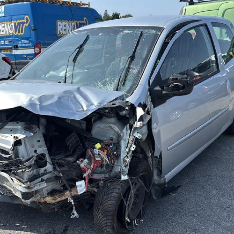 Ceinture avant gauche RENAULT TWINGO 2 Photo n°4