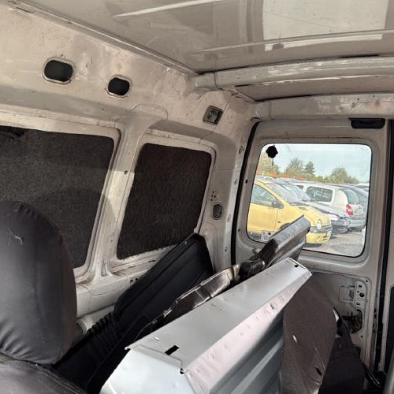 Serrure avant gauche CITROEN BERLINGO 1 Photo n°19