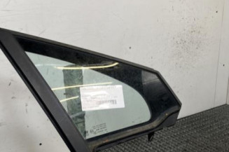 Custode avant droit (porte) PEUGEOT 2008 1