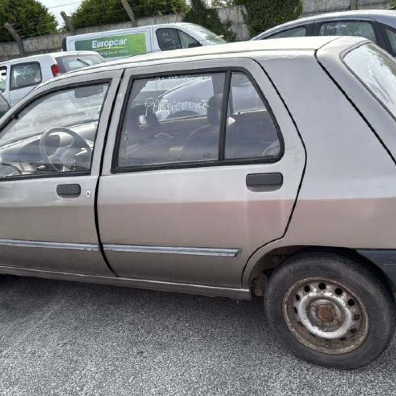 Neiman RENAULT CLIO 1 Photo n°11