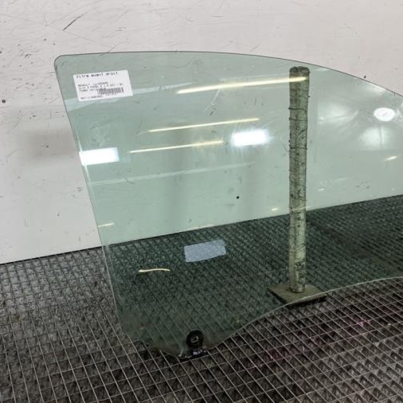Vitre avant droit RENAULT CLIO 3 Photo n°3
